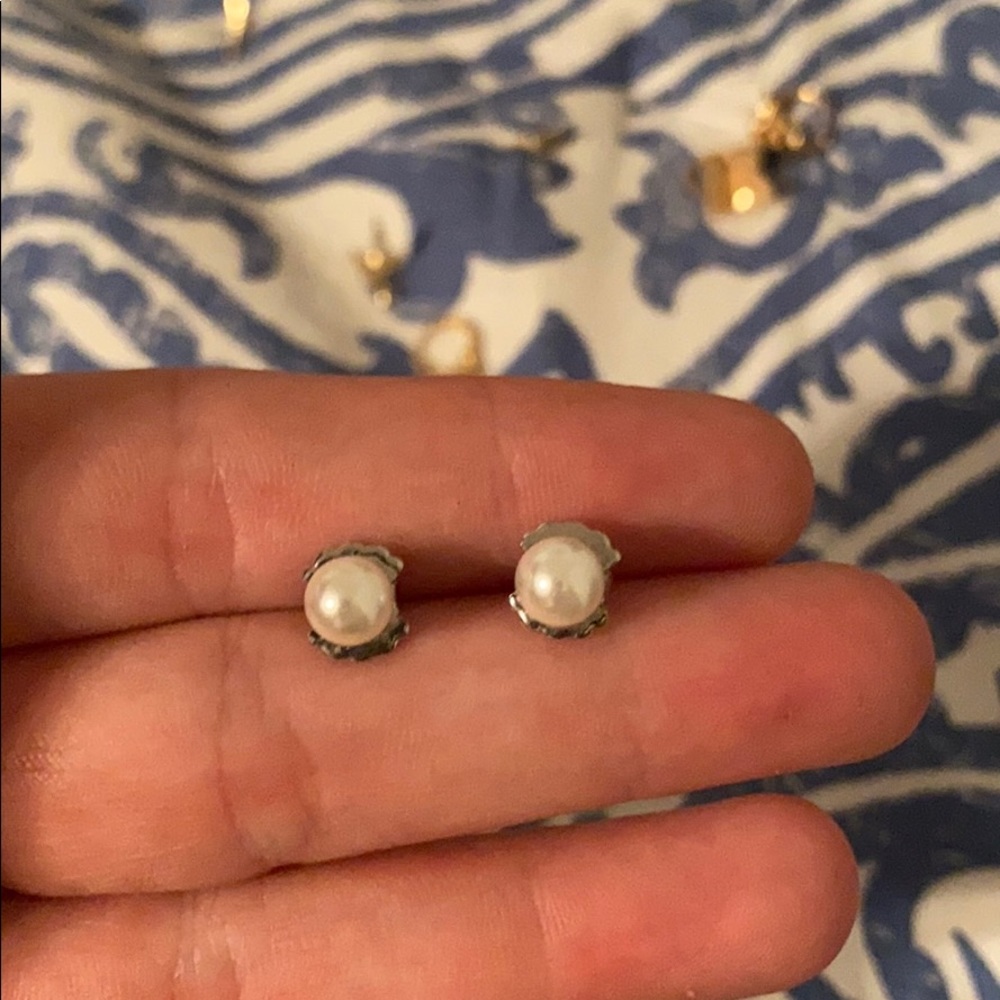 Small pearl earrings